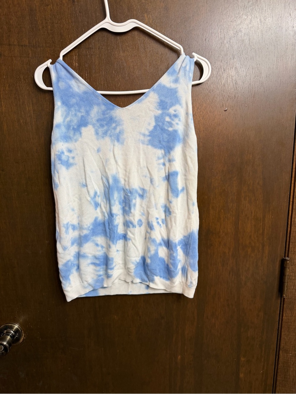 Women’s Blue & White Tie-Dye V-Neck Tank Top